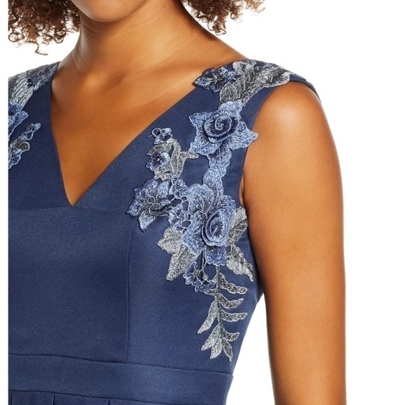 Nwt CHI CHI LONDON Appliqué Fit Flare Party Dress Navy 4 - Picture 3 of 14